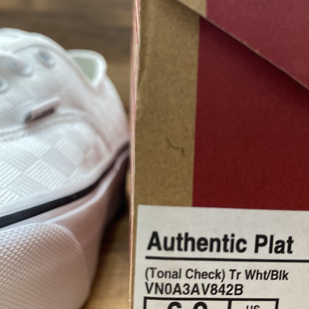VANS AUTHENTIC PLATFORM BRAND NEW - Picture 7 of 7
